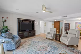 3021 Countryside Blvd, Clearwater, FL 33761 - Photo 10