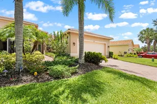 15665 Aurora Lake Cir, Wimauma, FL 33598 - Photo 6