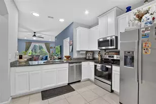 2911 Jacob Crossing Ln, Holiday, FL 34691 - Photo 10