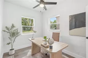 2534 19th St S, Saint Petersburg, FL 33712 - Photo 20