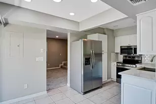 16596 Brigadoon Dr, Tampa, FL 33618 - Photo 6