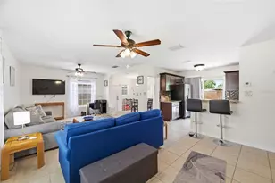 8685 Magnolia Dr, Seminole, FL 33777 - Photo 2