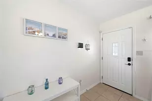 8685 Magnolia Dr, Seminole, FL 33777 - Photo 6