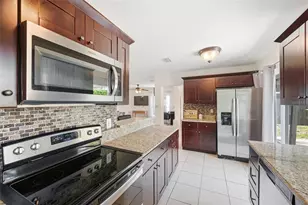 8685 Magnolia Dr, Seminole, FL 33777 - Photo 18