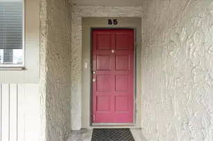 6332 Newtown Cir, Tampa, FL 33615 - Photo 4