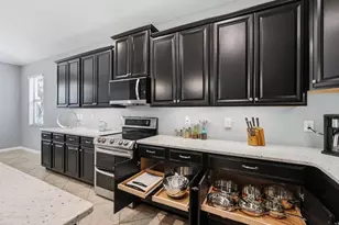 11604 Sunburst Marble Rd, Riverview, FL 33579 - Photo 4