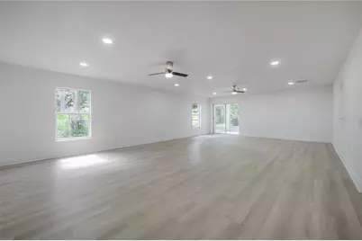 6042 Hazelwood Drive, Zephyrhills, FL 33542 - Photo 12