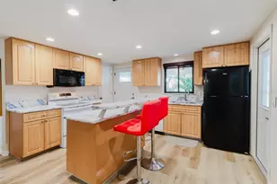 96 New York Ave, Dunedin, FL 34698 - Photo 8