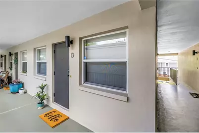 555 3rd Street N #13, Saint Petersburg, FL 33701 - Photo 4
