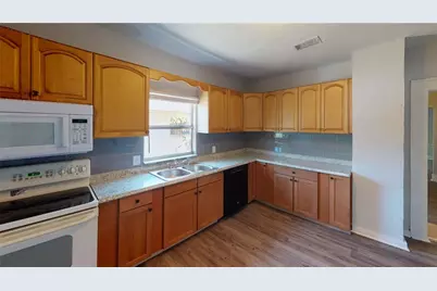 1711 Scranton Street S, Saint Petersburg, FL 33711 - Photo 2