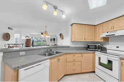 6000 Bahia Del Mar Circle #131, Saint Petersburg, FL 33715 - Photo 16