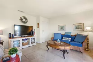 5191 Salmon Dr SE, Saint Petersburg, FL 33705 - Photo 4