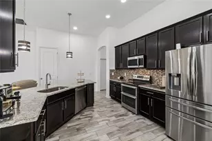 943 Old Windsor Way, Spring Hill, FL 34609 - Photo 20