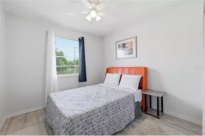 5104 Tennis Court Circle, Tampa, FL 33617 - Photo 8