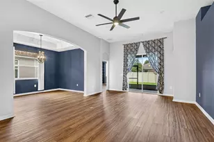 12005 Rambling Stream Dr, Riverview, FL 33569 - Photo 16
