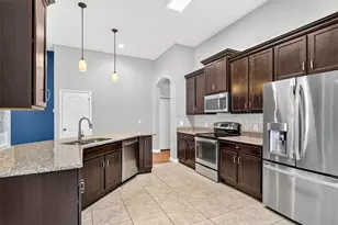 12005 Rambling Stream Dr, Riverview, FL 33569 - Photo 10