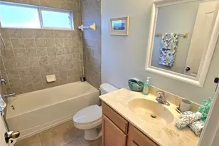 8119 Hampton Lake Dr, Tampa, FL 33647 - Photo 40