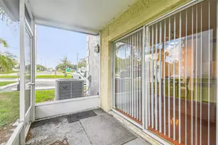 5238 Sunridge Palms Dr, Tampa, FL 33617 - Photo 30