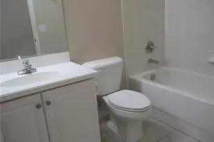 840 King Leon Way, Sun City Center, FL 33573 - Photo 14