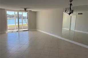 7405 Bay Island Dr S, South Pasadena, FL 33707 - Photo 10