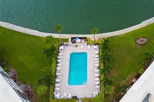 7405 Bay Island Dr S, South Pasadena, FL 33707 - Photo 36