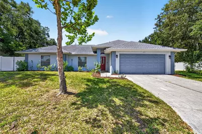 5002 Brandeis Circle S, Sarasota, FL 34243 - Photo 2