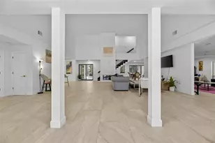 17309 Linda Vista Cir, Lutz, FL 33548 - Photo 10
