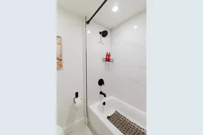 916 17th Street N, Saint Petersburg, FL 33713 - Photo 32