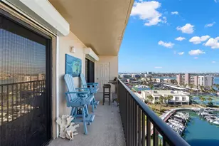 7300 Sun Island Dr S, Saint Petersburg, FL 33707 - Photo 14