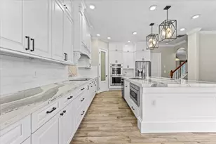 27335 Roseling Ct, Wesley Chapel, FL 33544 - Photo 14