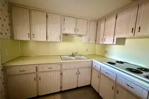 2466 Ecuadorian Way, Clearwater, FL 33763 - Photo 6