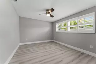 140 88 Th Ave NE, Saint Petersburg, FL 33702 - Photo 20