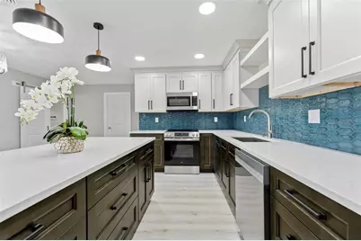140 88 Th Avenue NE, Saint Petersburg, FL 33702 - Photo 12