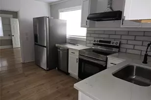 1847 19th St S, Saint Petersburg, FL 33712 - Photo 4