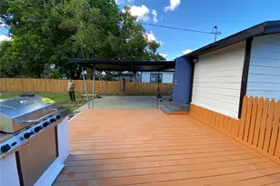 1847 19th St S, Saint Petersburg, FL 33712 - Photo 30