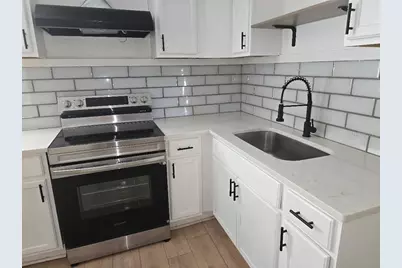 1847 19th Street S, Saint Petersburg, FL 33712 - Photo 2