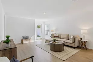 1009 Gum Spring Ct SE, Ruskin, FL 33570 - Photo 2