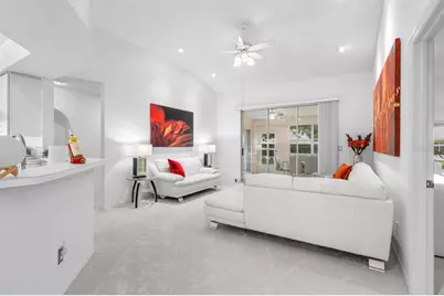 1005 McDaniel Street, Sun City Center, FL 33573 - Photo 2
