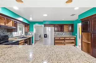 1606 Lark Ln, Brandon, FL 33510 - Photo 22