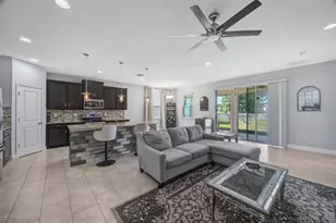 32876 Sand Creek Dr, Wesley Chapel, FL 33543 - Photo 8