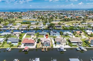 830 Golf Island Dr, Apollo Beach, FL 33572 - Photo 1