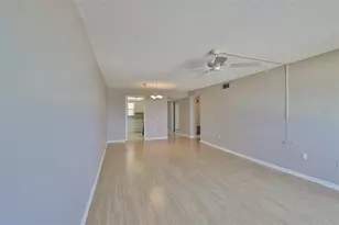 1270 Gulf Blvd, Clearwater Beach, FL 33767 - Photo 12