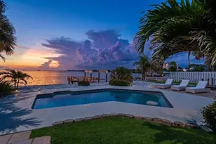 1854 Venetian Point Dr, Clearwater, FL 33755 - Photo 32