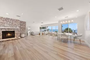 1854 Venetian Point Dr, Clearwater, FL 33755 - Photo 4