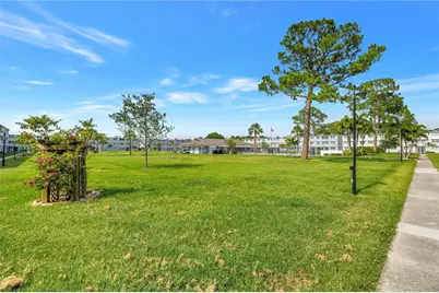 4715 Bay Street NE #135, Saint Petersburg, FL 33703 - Photo 40