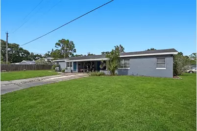 7301 8th Street N, Saint Petersburg, FL 33702 - Photo 2