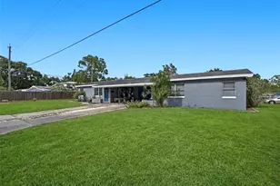 7301 8th St N, Saint Petersburg, FL 33702 - Photo 2