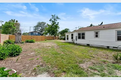 4200 58th Avenue N, Saint Petersburg, FL 33714 - Photo 22