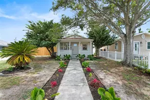 4200 58th Ave N, Saint Petersburg, FL 33714 - Photo 2