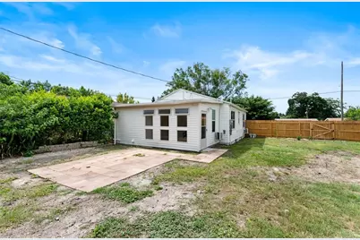 4200 58th Avenue N, Saint Petersburg, FL 33714 - Photo 24